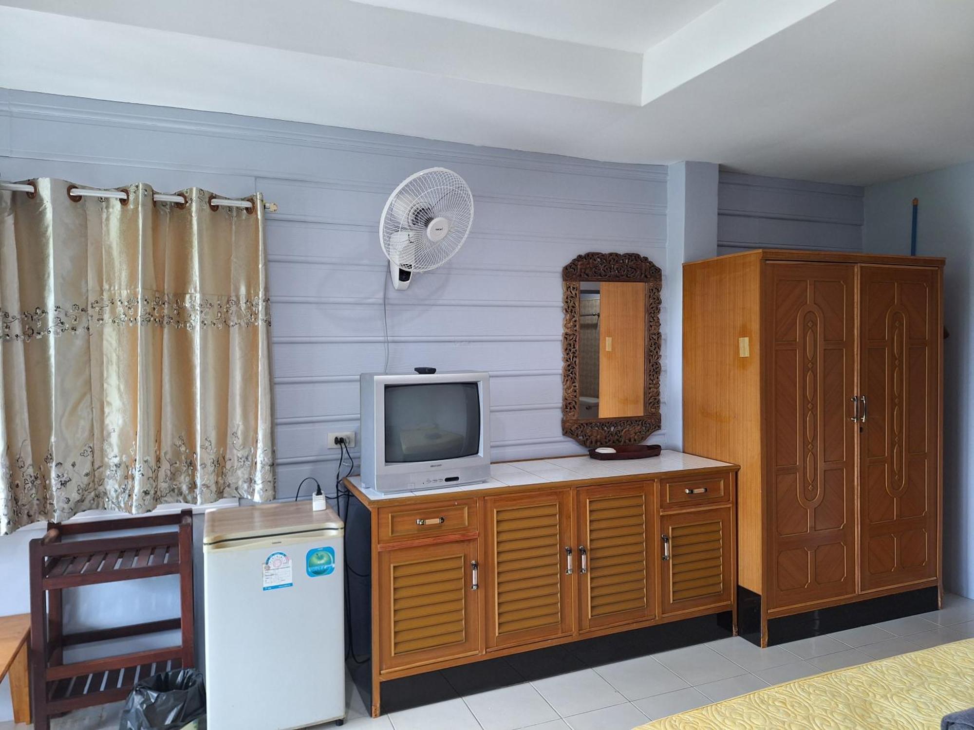 Phonsomboon Guesthouse Koh Tao Extérieur photo